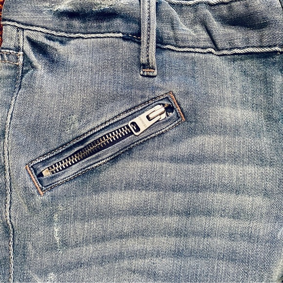 Express Distressed Low Rise Ankle Legging Jeans | 8R - Picture 3 of 6